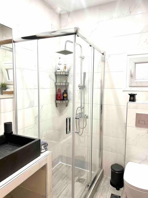Super Luxury City Center Stay Salonicco Esterno foto